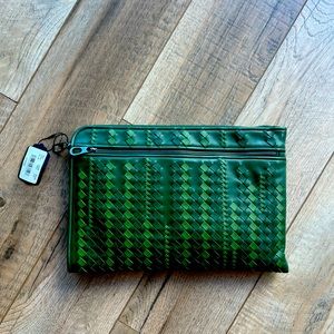 BOTTEGA VENETA INTRECCIATO DOCUMENT CASE CLUTCH BAG
